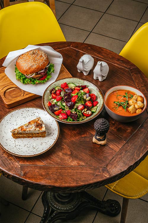 DesTro Dining Experience